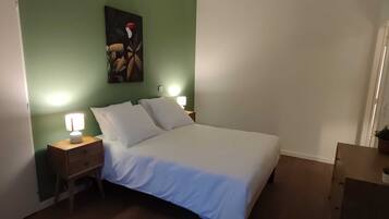 Estudio estándar, 1 cama doble | 1 dormitorio, sistema de insonorización, wifi gratis