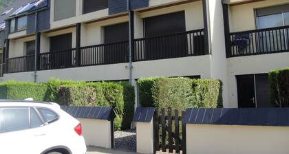 Apparts Proche des Commerces, et Télécabine, Plein sud , Cour Fermée, Parking,