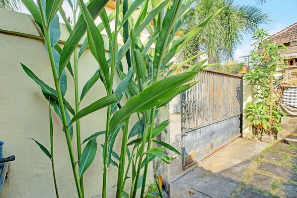 Lobby - OYO Life 92954 Shanti Kost (Buleleng)