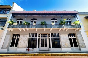 Front of property - Hotel San Felipe (Panama City)