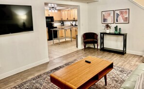 Interior - King Bed Retreat Private Patio Near Downtown (Candler)