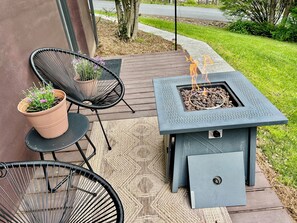 Terrace/patio - King Bed Retreat Private Patio Near Downtown (Candler)