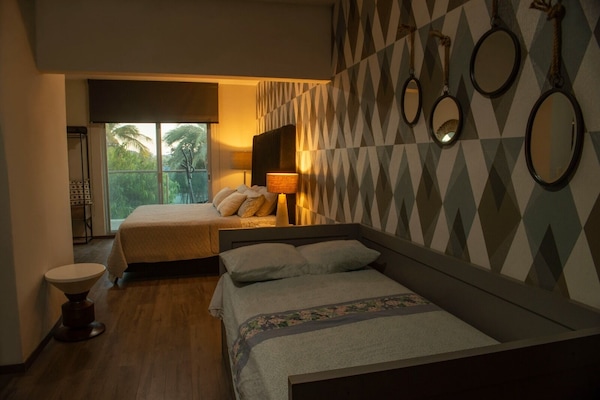 Casa de lujo | 2 dormitorios, tabla de planchar con plancha, ropa de cama