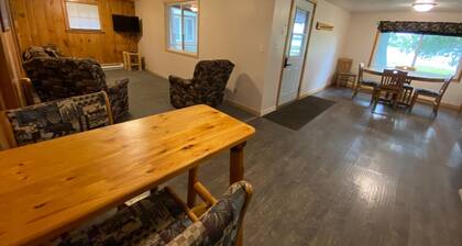 Cabin 1 with Queen size bdroom and twin beds bdroom