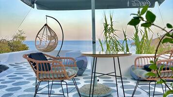 House | Outdoor dining
