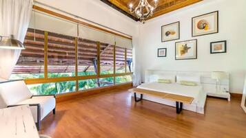 2 bedrooms, desk, travel crib, WiFi