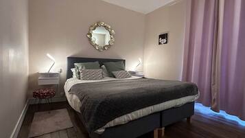 1 bedroom, free WiFi, bed sheets