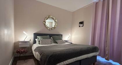 Les Monédières au Coeur du Village de Marcillac