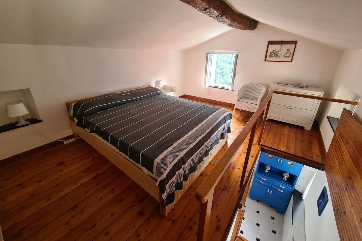 Economy Apartment | 2 bedrooms, hypo-allergenic bedding, free WiFi