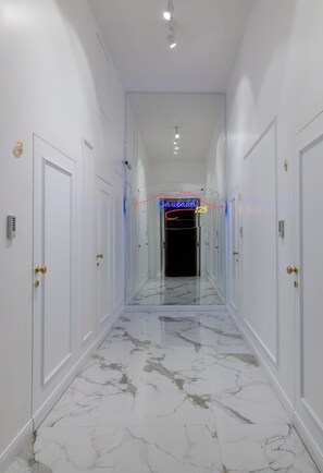 Interior - Garibaldi 125 (Napoli)