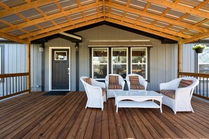 Terrace/patio - Arlo Next to Charming and Cozy Hill-Country Haven  (Austin)