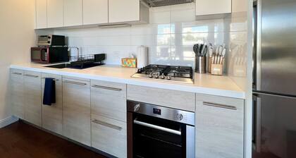 Sleek and Modern Condo in heart of Hayes Valley