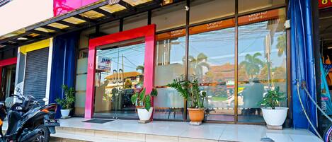 Fachada de la propiedad