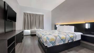 مكتب وواي فاي مجانًا وملاءات أسرّة