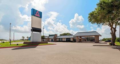 Motel 6 Port Lavaca, TX
