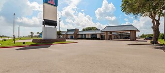 Motel 6 Port Lavaca, TX