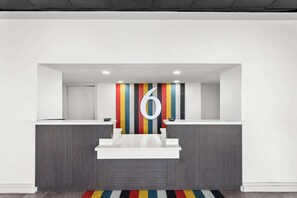 Lobby - Studio 6 Port Lavaca, TX (Port Lavaca)