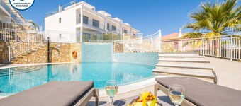 Rooftop Sea View, Pool & BBQ – Albufeira