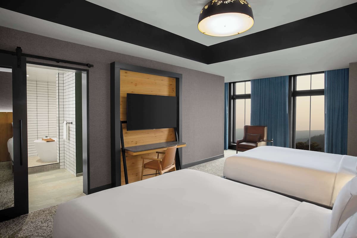 Suite, 2 Katil Ratu (Queen), Non Smoking (Highlands) | 1 bilik tidur, peralatan tempat tidur premium, gebar bulu kapas