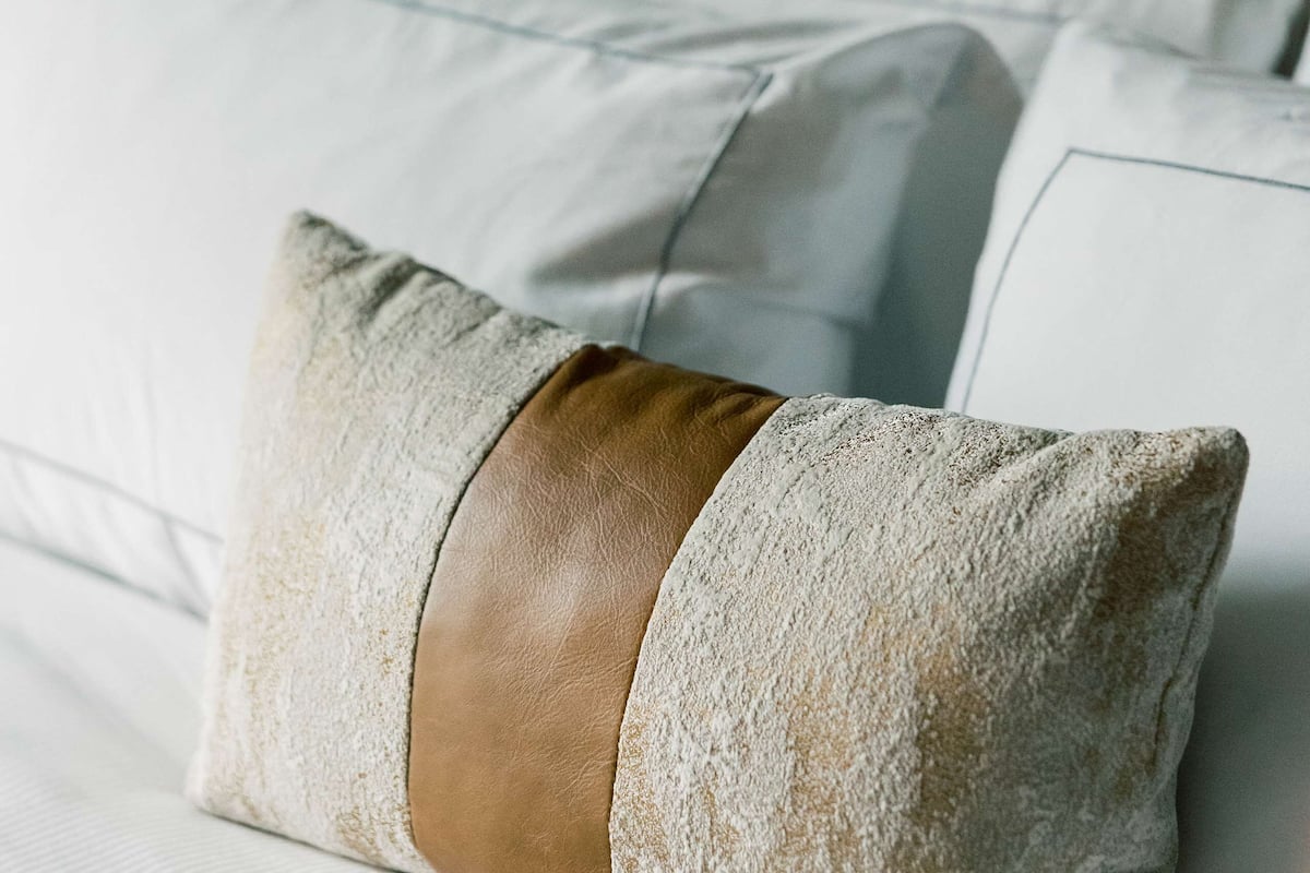 1 bilik tidur, peralatan tempat tidur premium, gebar bulu kapas