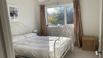Ferienhaus | 3 Schlafzimmer, Bügeleisen/Bügelbrett, kostenloses WLAN, Bettwäsche