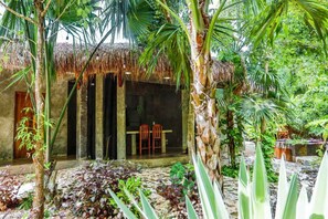 Hus, røyk | 2 soverom og internett