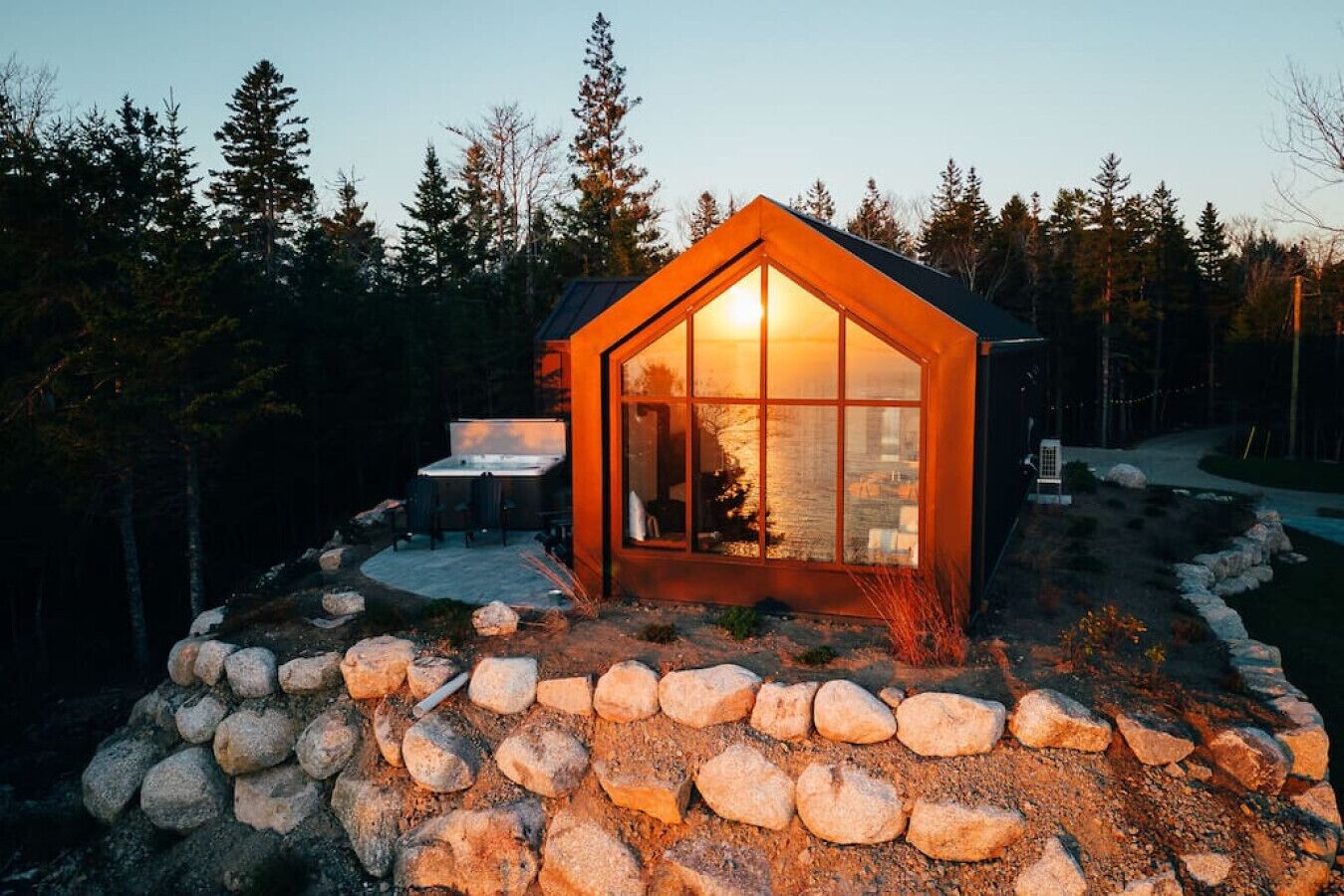 Tina de hidromasaje al aire libre