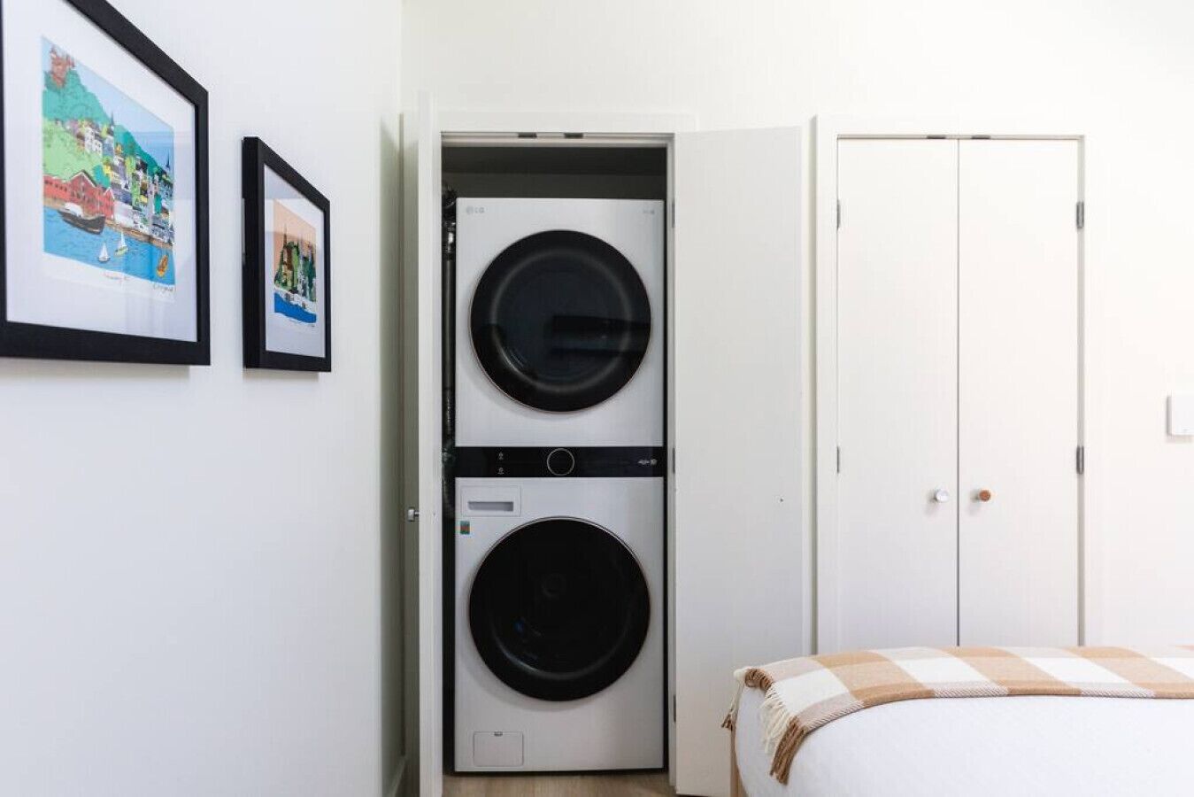 2 Schlafzimmer, Bügeleisen/Bügelbrett, kostenloses WLAN, Bettwäsche