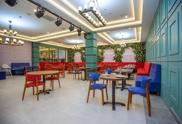 Dining - Grand Midway Hotel (Baku)