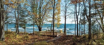 Cozy Lakefront Serenity - a place where relaxation meets the whispers of nature!