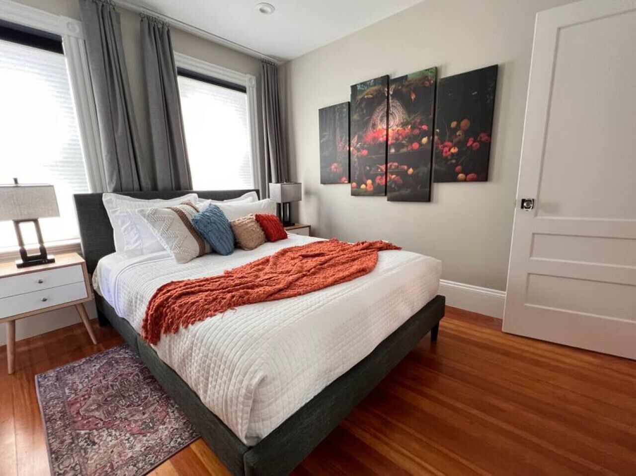 2 bedrooms, desk, iron/ironing board, WiFi