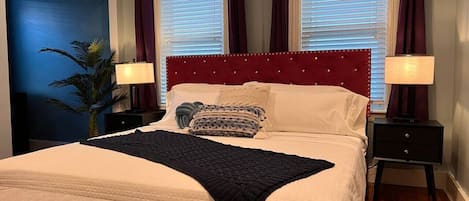 2 Schlafzimmer, Schreibtisch, Bügeleisen/Bügelbrett, WLAN