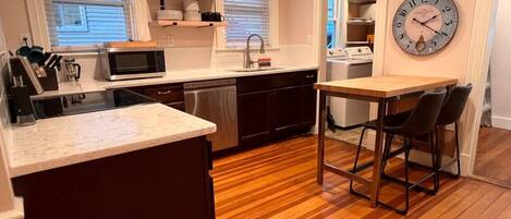 Réfrigérateur, lave-vaisselle