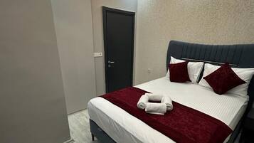 Apartamento superluxo | 1 quarto, escrivaninha, cortinas blackout, quartos à prova de som