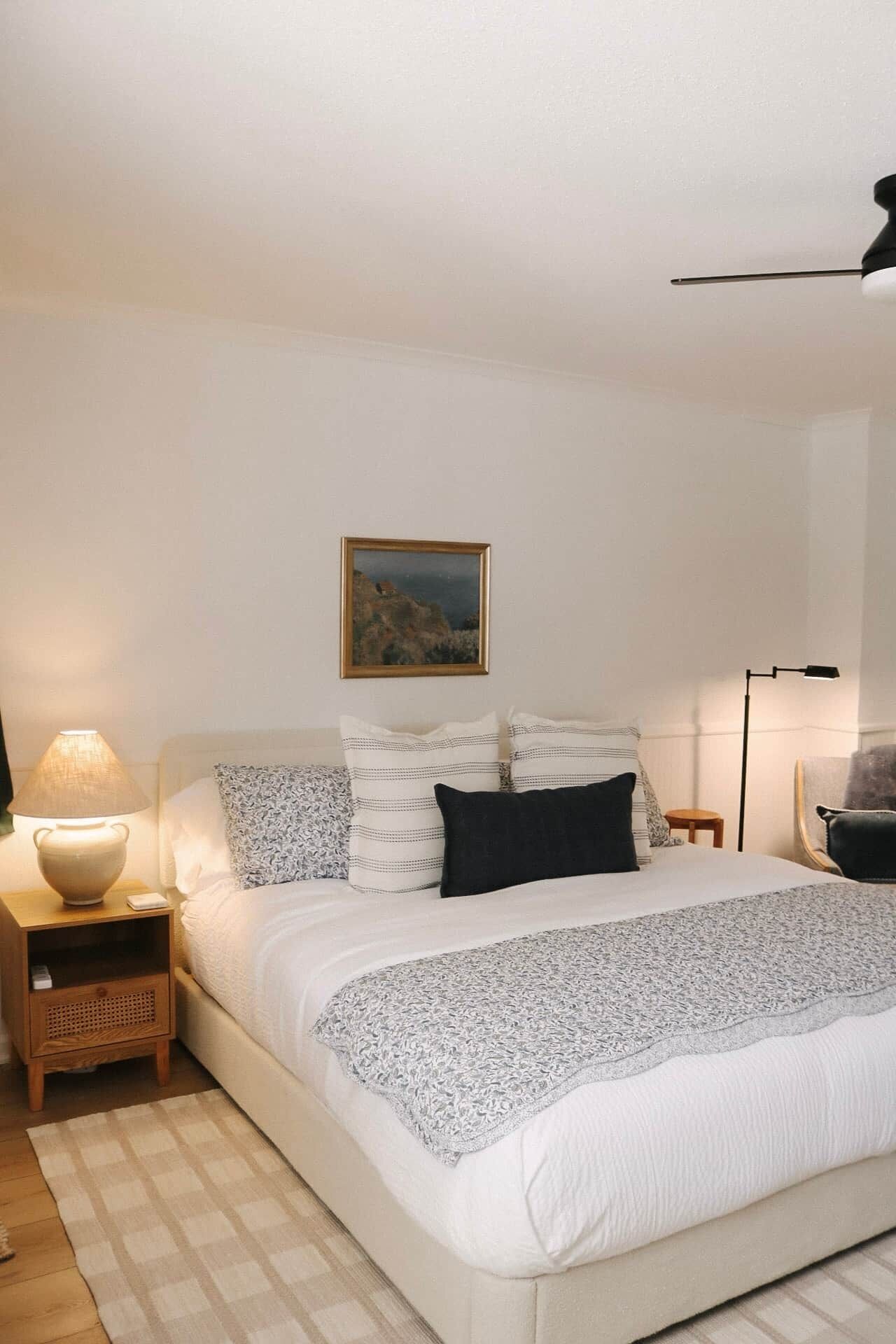 WiFi, bed sheets