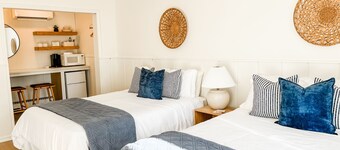 The Midnight Room - #22