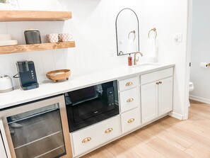 Kühlschrank, Mikrowelle