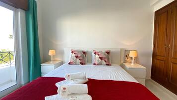 3 bedrooms, iron/ironing board, free WiFi