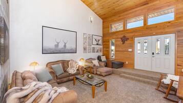 Smart-TV, Kamin, Videospiele, DVD-Player