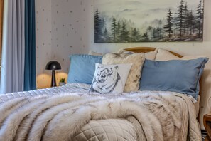 6 makuuhuonetta, työpöytä, silitysrauta/-lauta, ilmainen Wi-Fi