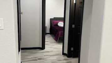 2 habitaciones, tabla de planchar con plancha y wifi gratis