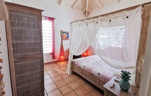 3 chambres, fer et planche à repasser, Wi-Fi gratuit, draps fournis