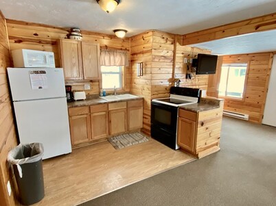 Cabin 4 Family friendly Resort