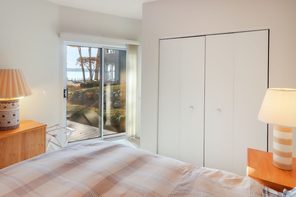 Beachy Keen Charming Condo on Sutton Bay Suttons Bay Vrbo