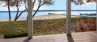 Beachy Keen - Charming Condo on Sutton Bay