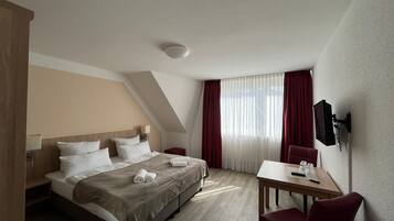 Basic-Suite | Schreibtisch, kostenloses WLAN