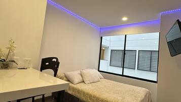 1 bedroom, free WiFi, bed sheets