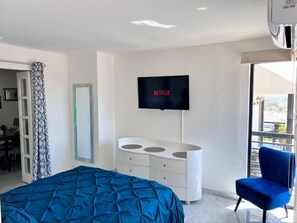 1 chambre, bureau, fer et planche à repasser, Wi-Fi gratuit