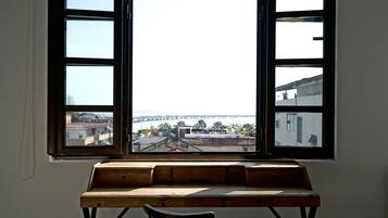 Iron/ironing board, free WiFi, bed sheets