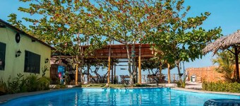 Waikiki Beach Hostel
